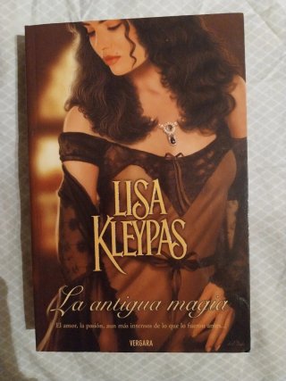 LIBRO "LA ANTIGUA MAGIA"