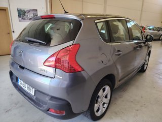 Peugeot 3008 2011