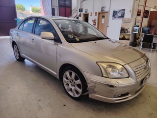 Toyota Avensis 2004