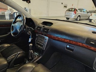 Toyota Avensis 2004