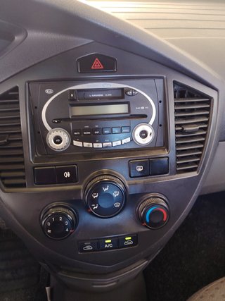 KIA Carens 2005