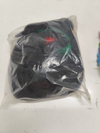 Peluca negra con flores para disfraz