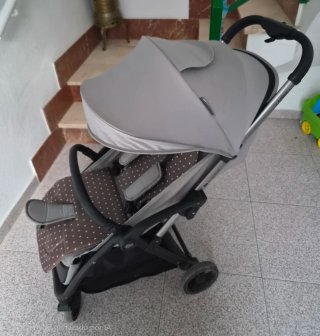 Silla de paseo Kinderkraft gris