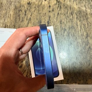 iPhone 12 64GB