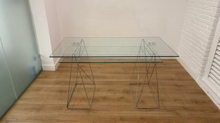 Mesa de cristal y metal oficina