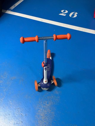 Patinete infantil 3 ruedas naranja y azul