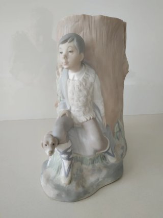 Florero de Porcelana Tronco Niño y Perro