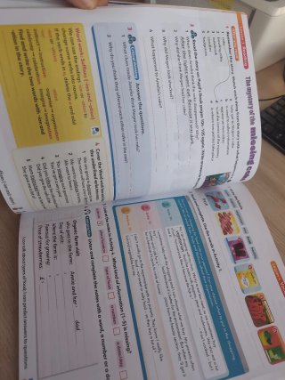LEAD THE WAY 5 Activity Book, eReader & Pupil's...