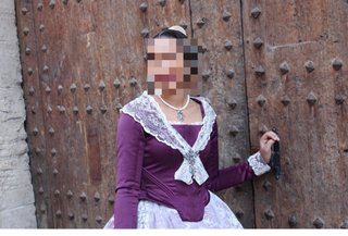 Traje de Fallera Talla 36-38 Morado
