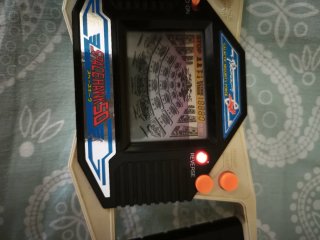 Máquina LCD Bandai Space Hawk 50