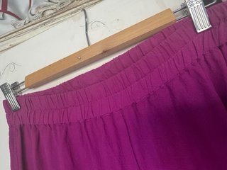 Conjunto Surkana pantalón y camisa morado