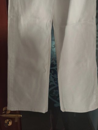 Pantaloni jeans bianchi donna