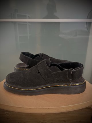 Zuecos Dr Martens Jorge II Negro
