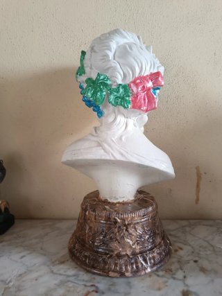 Busto de Baco con peana marmolizada