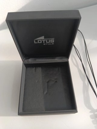 Colgante Lotus Style Hombre Caja Original