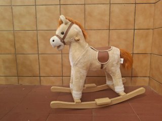 Caballo balancín peluche para bebé