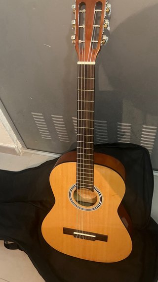 Guitarra Cadete