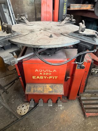 Máquina de Montaje de Neumáticos