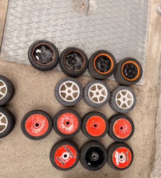 Lote 16 Rodas RC 1/8 Buggy / Truggy (Treino / Peça