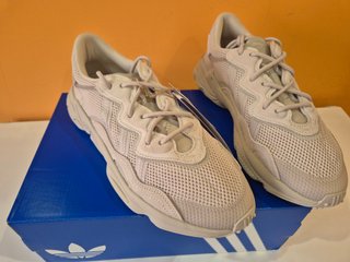 Adidas Ozweego A ESTRENAR Talla 43 1/3.
