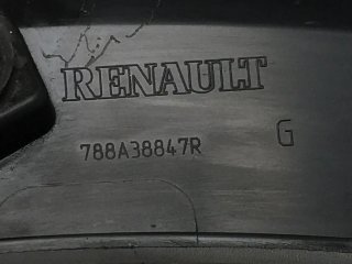 Aletin tra izq Renault Captur I