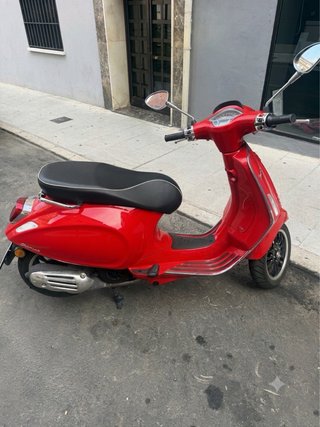 Vespa Sprint 125 Roja