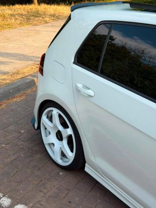 Volkswagen golf r300 2014