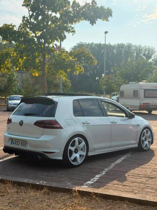 Volkswagen golf r300 2014