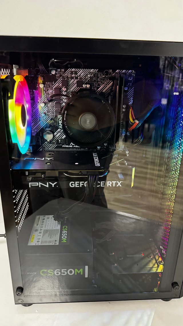 PC Gaming RTX 4060 Ryzen 5 5500 16GB RAM 512GB