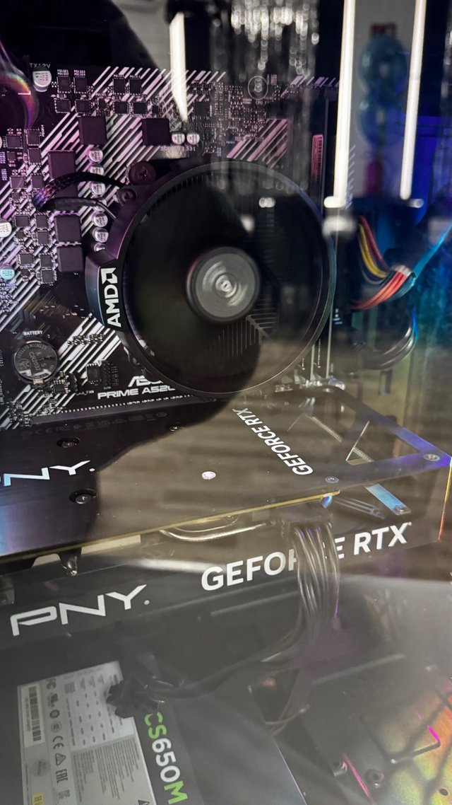 PC Gaming RTX 4060 Ryzen 5 5500 16GB RAM 512GB