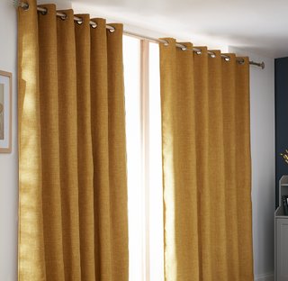 Cortinas opacas color mostaza