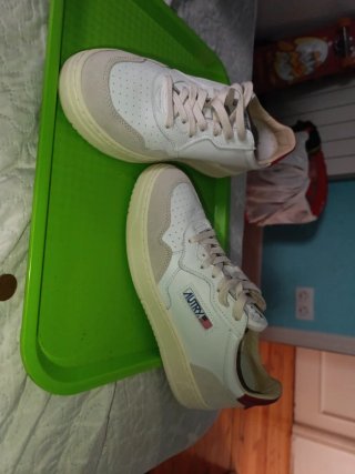 Zapatillas Autry AULM LS43 Beige/Blanco