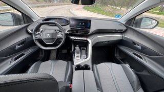 Peugeot 3008 - 2021 - COMO NUEVO