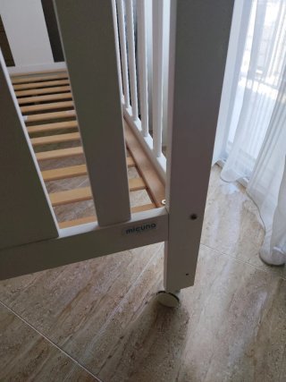 Cuna de bebé Micuna blanca