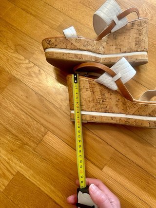 Sandalias cuña blanca SOMNITS.