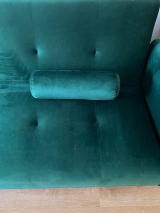 Sofá cama terciopelo verde diseño