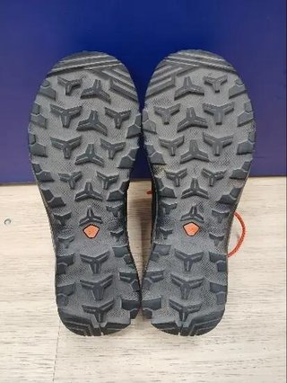 Zapatillas de montaña y trekking impermeables hombre MH100