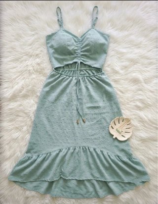 Vestido verde con volantes talla S