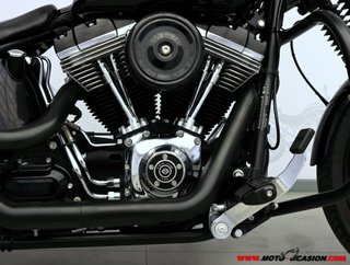 HARLEY-DAVIDSON SOFTAIL BLACKLINE
