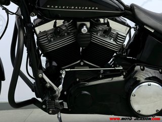 HARLEY-DAVIDSON SOFTAIL BLACKLINE