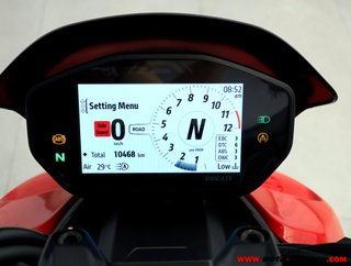 DUCATI STREETFIGHTER V2