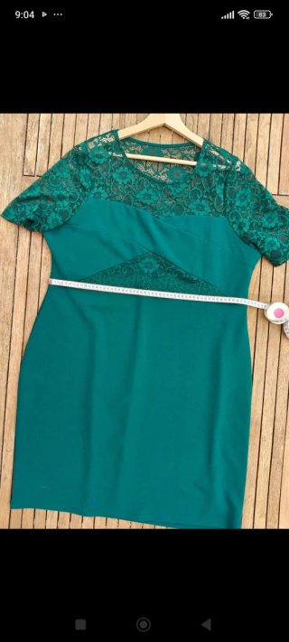 Vestido verde con encaje