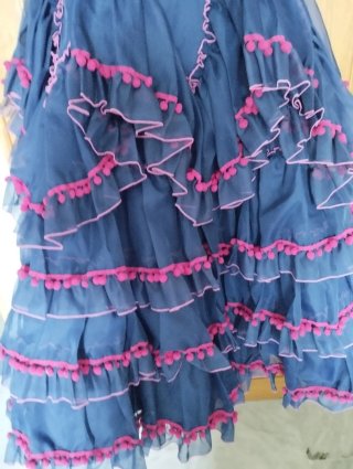 Vestido de flamenca azul con volantes