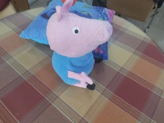 Lote Peluche Peppa Pig y Cojín Nemo