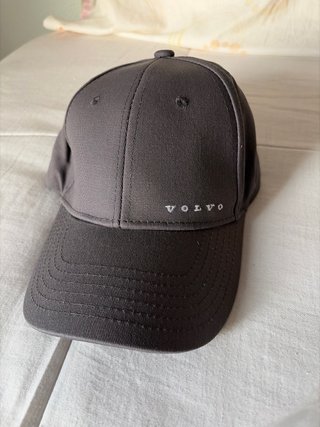 Gorra Volvo Gris