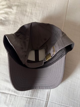 Gorra Volvo Gris