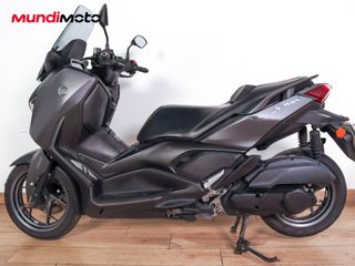 YAMAHA X-MAX 125