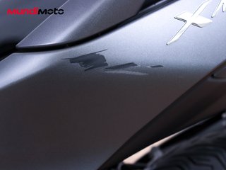 YAMAHA X-MAX 125