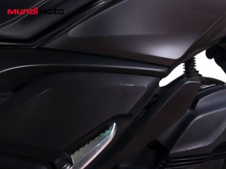 YAMAHA X-MAX 125