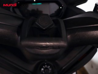 YAMAHA X-MAX 125